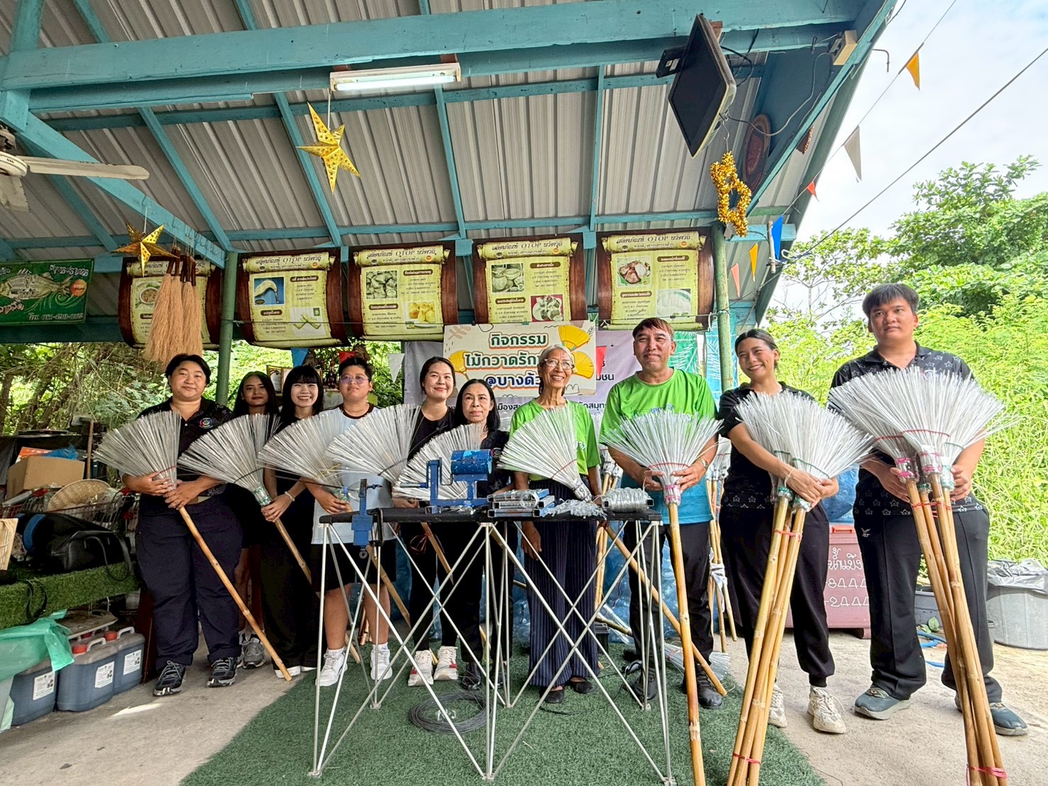 พช.เมืองสมุทรปราการ สานพลังเครือข่าย ขับเคลื่อนชุมชนท่องเที่ยว OTOP นวัตวิถี ณ ตำบลบางด้วน