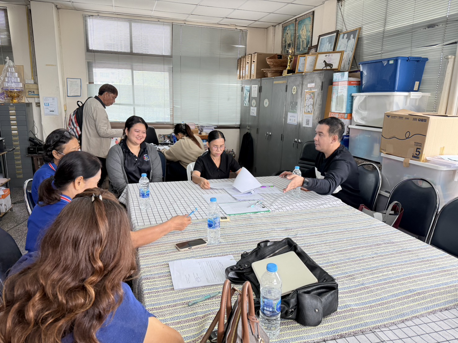พช.เมืองสมุทรปราการ ดำเนินการประชุมผู้นำอาสาพัฒนาชุมชน (ผู้นำ อช.) ครั้งที่ 4/2569